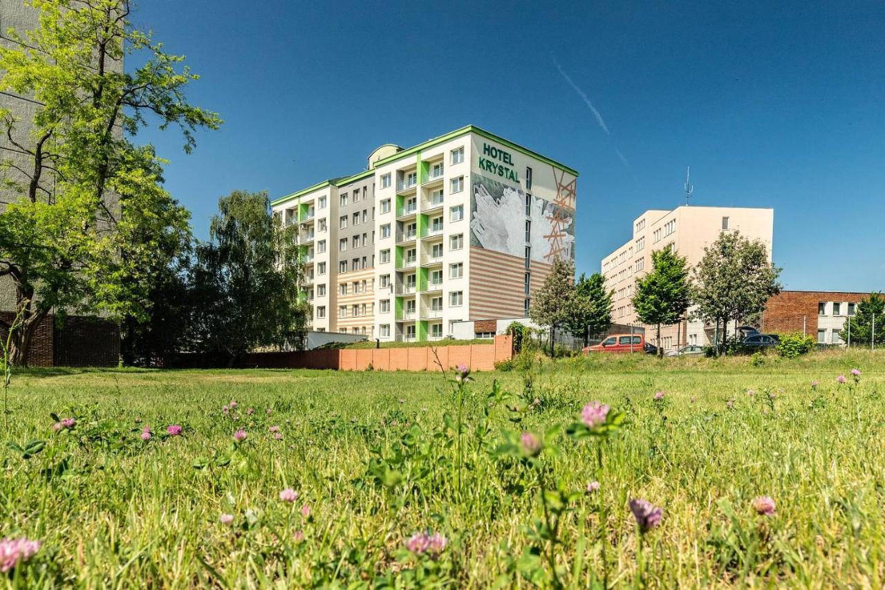 Hotel Krystal Hodonin Exterior photo