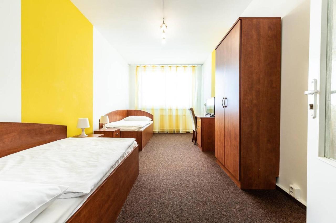 Hotel Krystal Hodonin Exterior photo