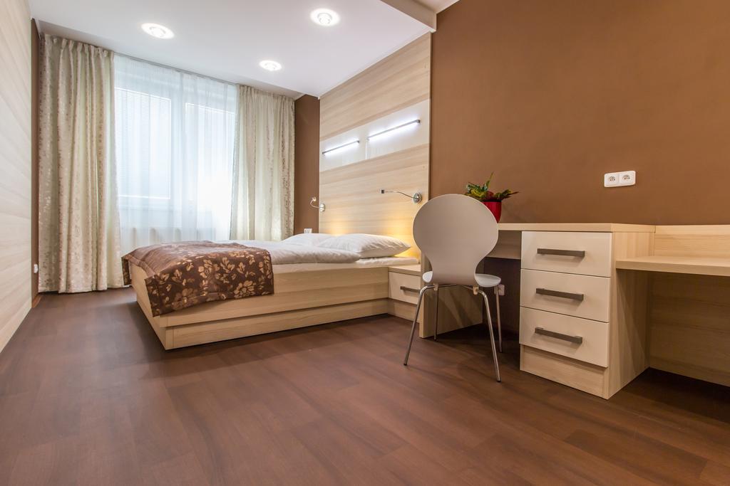Hotel Krystal Hodonin Exterior photo