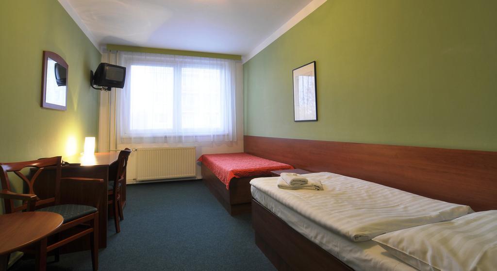 Hotel Krystal Hodonin Exterior photo